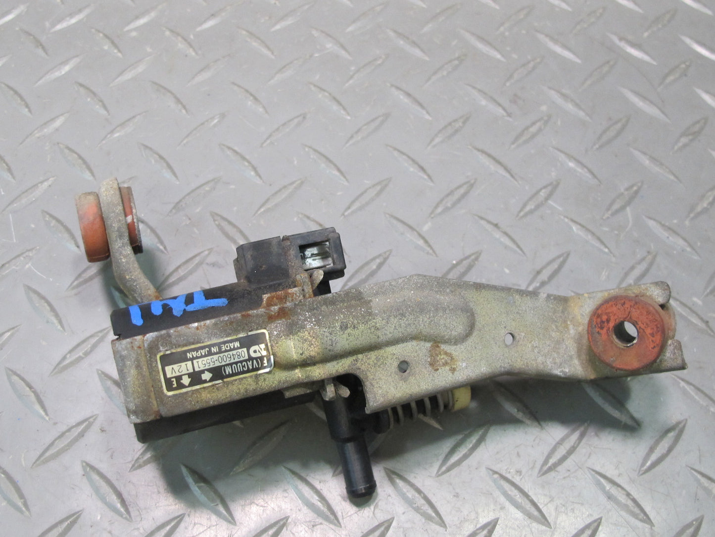 85-89 Toyota MR2 AW15 4AGELC NA Vacuum Switching Solenoid 084600-5551 OEM