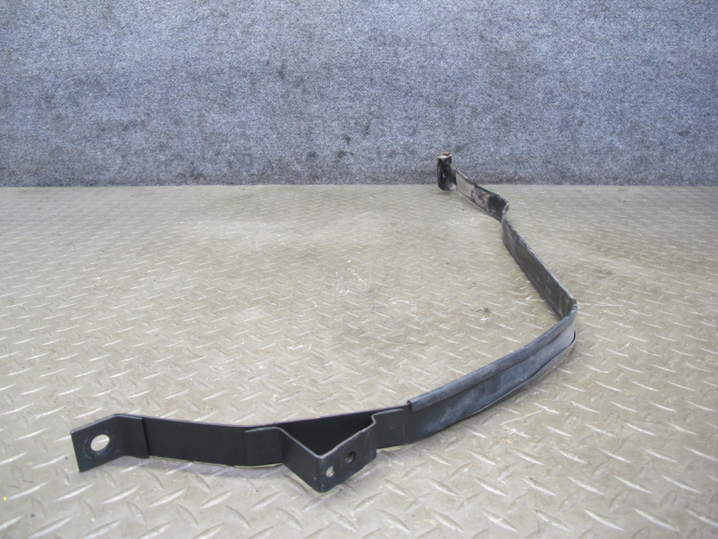 1998-2007 Lexus UZJ100L LX470 Fuel Tank Mount Straps Set of 2