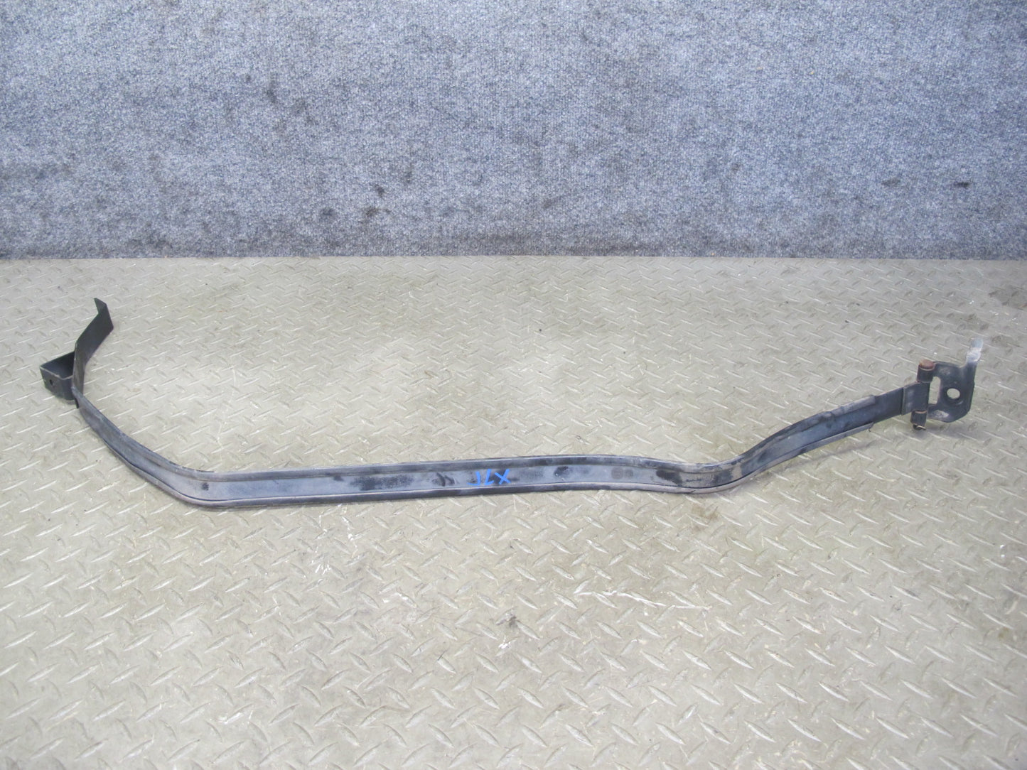 1998-2007 Lexus UZJ100L LX470 Fuel Tank Mount Straps Set of 2