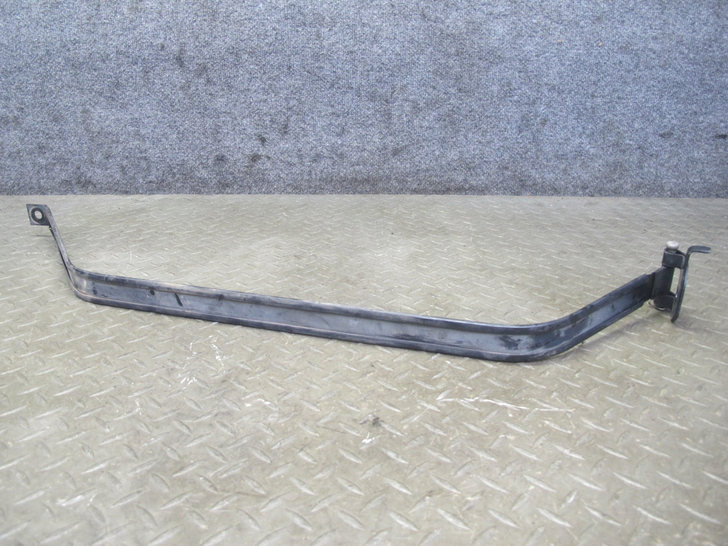 1998-2007 Lexus UZJ100L LX470 Fuel Tank Mount Straps Set of 2