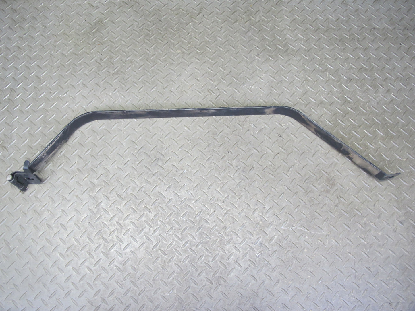 1998-2007 Lexus UZJ100L LX470 Fuel Tank Mount Straps Set of 2