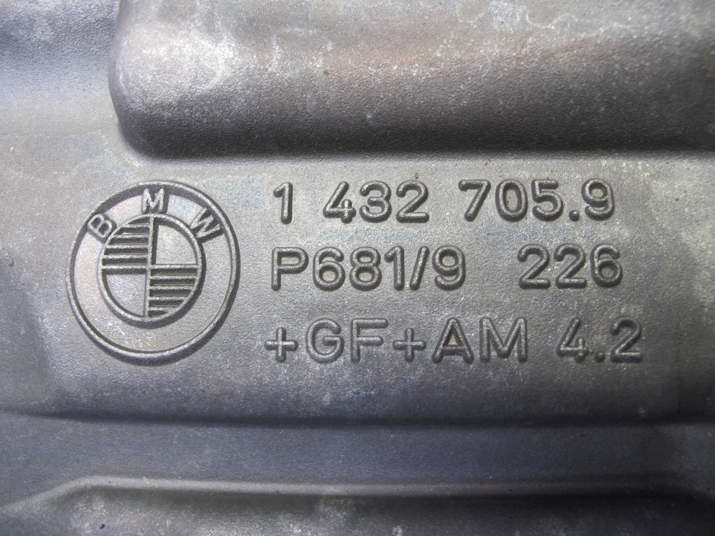 01-06 BMW E46 325CI 330CI M54 M56 RWD Engine Motor Lower Oil Pan w Deflector OEM