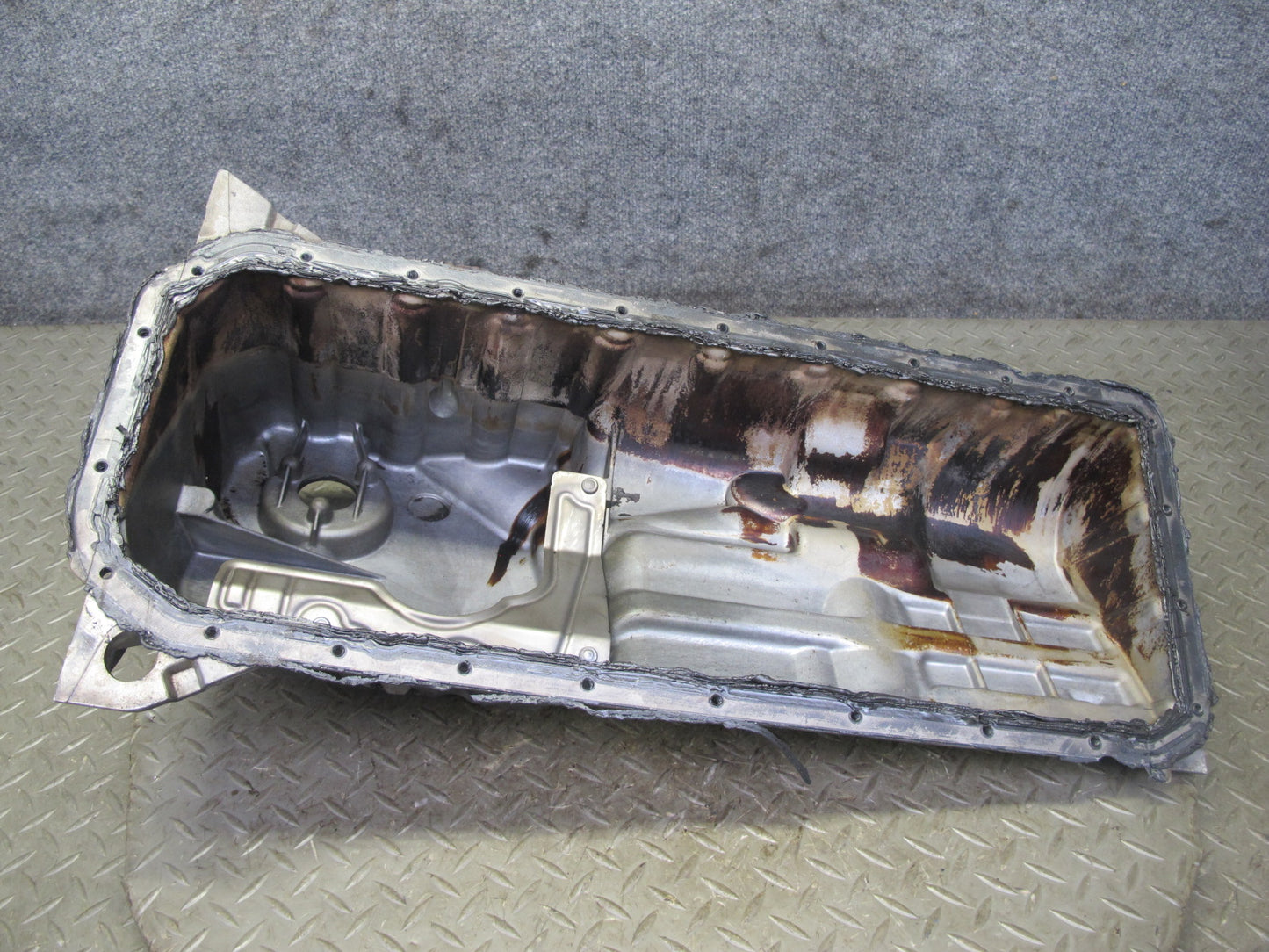 01-06 BMW E46 325CI 330CI M54 M56 RWD Engine Motor Lower Oil Pan w Deflector OEM