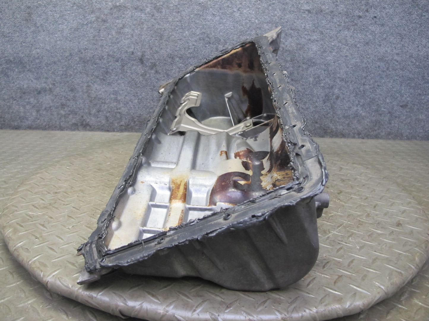 01-06 BMW E46 325CI 330CI M54 M56 RWD Engine Motor Lower Oil Pan w Deflector OEM