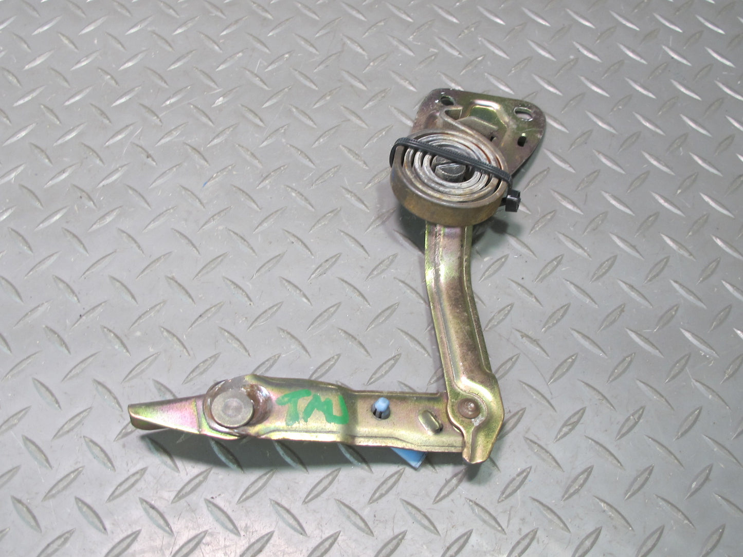 85-89 Toyota MR2 AW15 Rear Trunk Lid Left & Right Hinge Support Set OEM