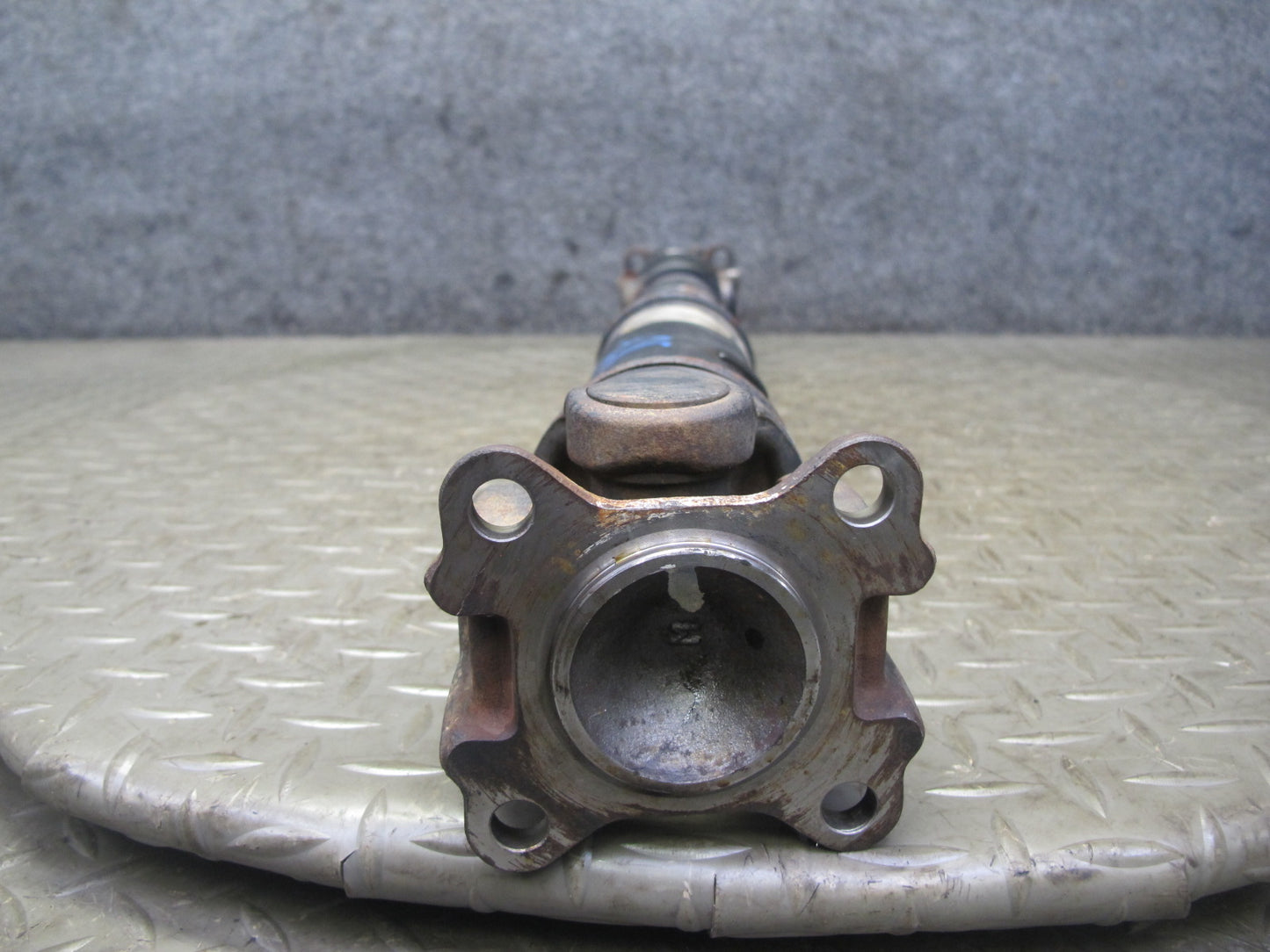 2003-2007 Lexus UZJ100L LX470 AWD Rear Driveshaft Drive Shaft