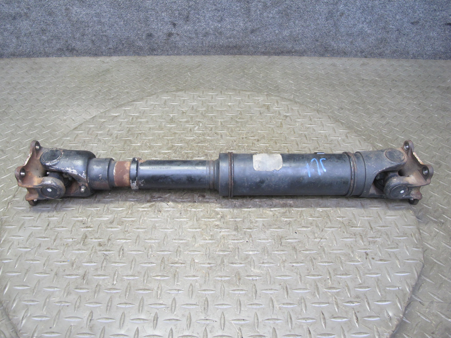2003-2007 Lexus UZJ100L LX470 AWD Rear Driveshaft Drive Shaft