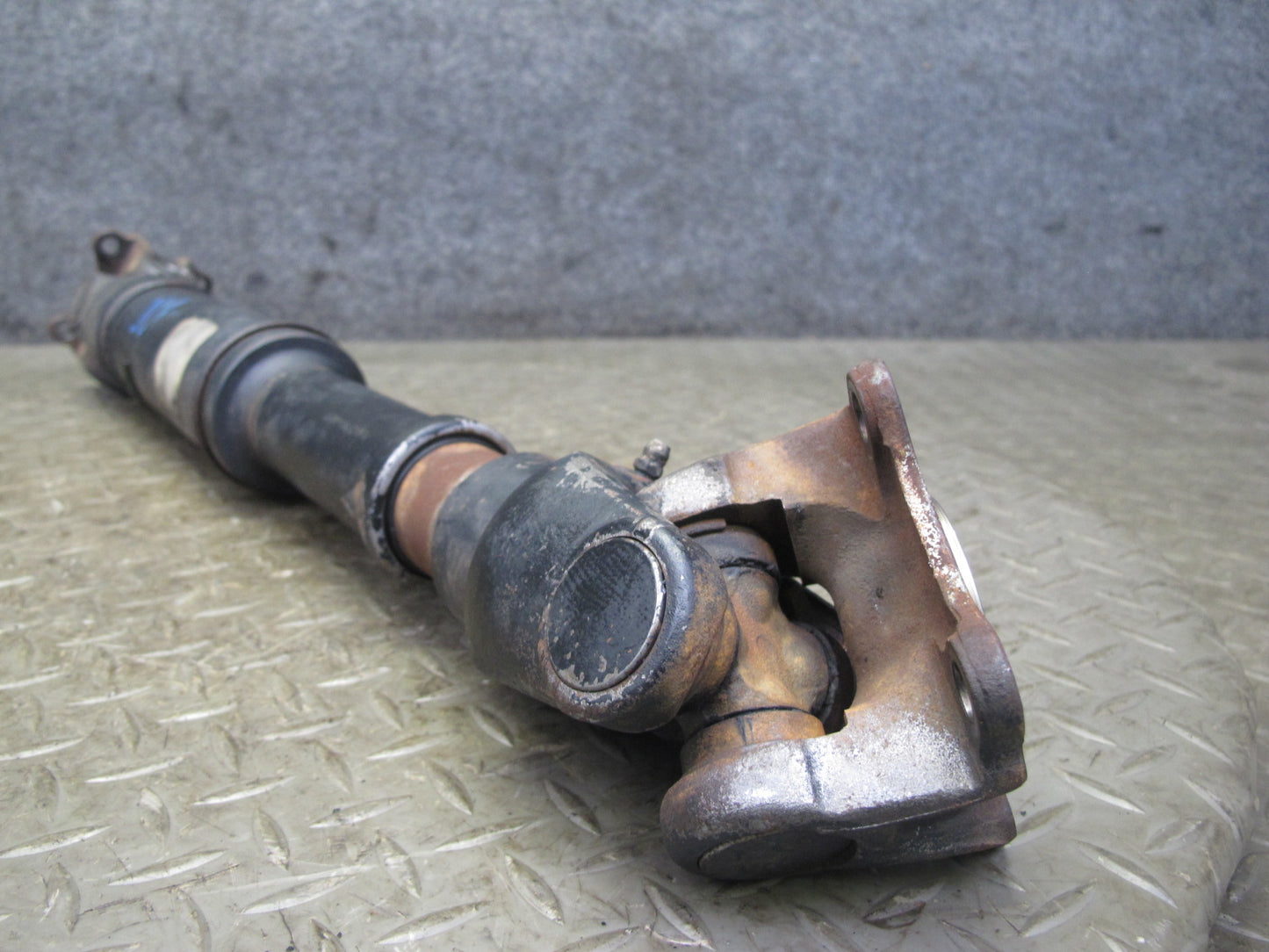 2003-2007 Lexus UZJ100L LX470 AWD Rear Driveshaft Drive Shaft