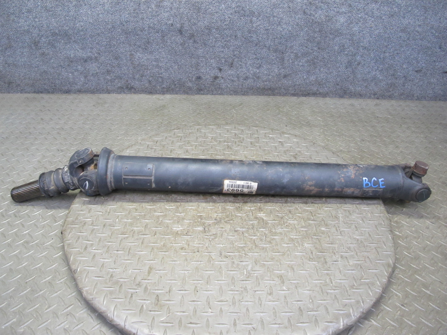 2007-2014 Cadillac Escalade AWD Front Drive Shaft Driveshaft 22845693