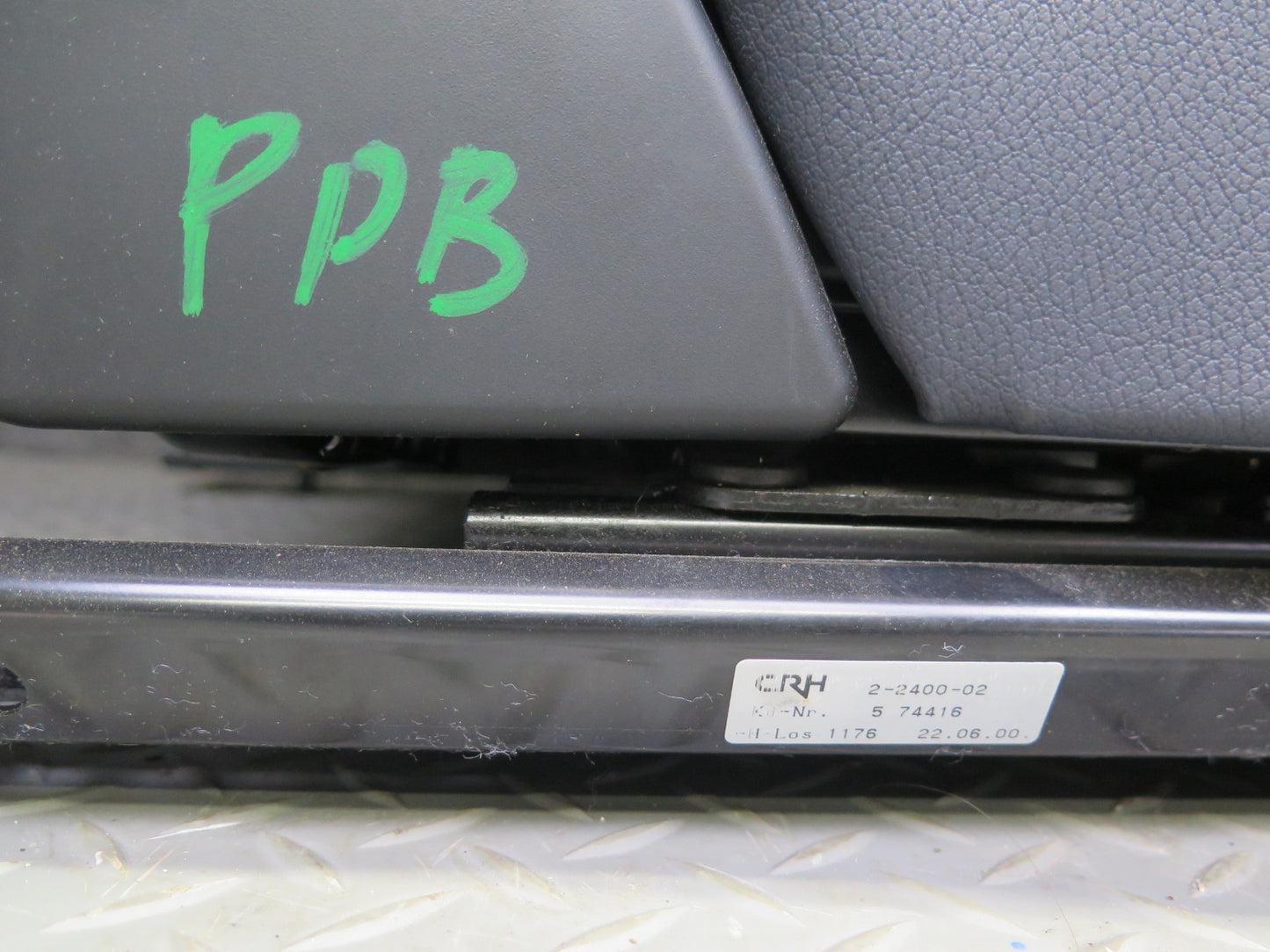 2001-2004 Porsche Boxster 986 Front Left & Right Side Leather Seat Blue Set