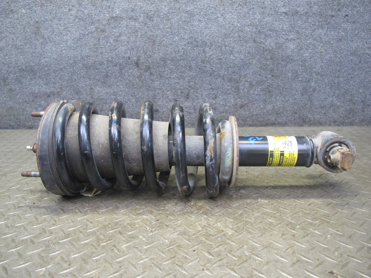 2007-2014 Cadillac Escalade AWD Front Strut Shock Absorber Set of 2