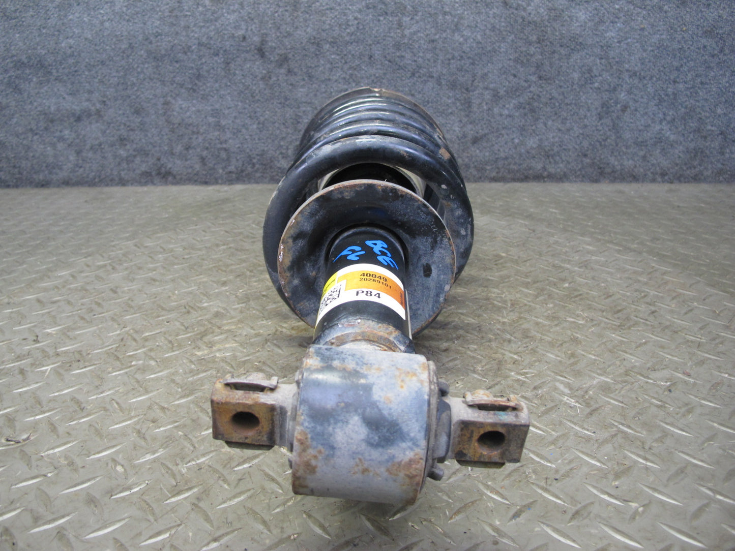 2007-2014 Cadillac Escalade AWD Front Strut Shock Absorber Set of 2