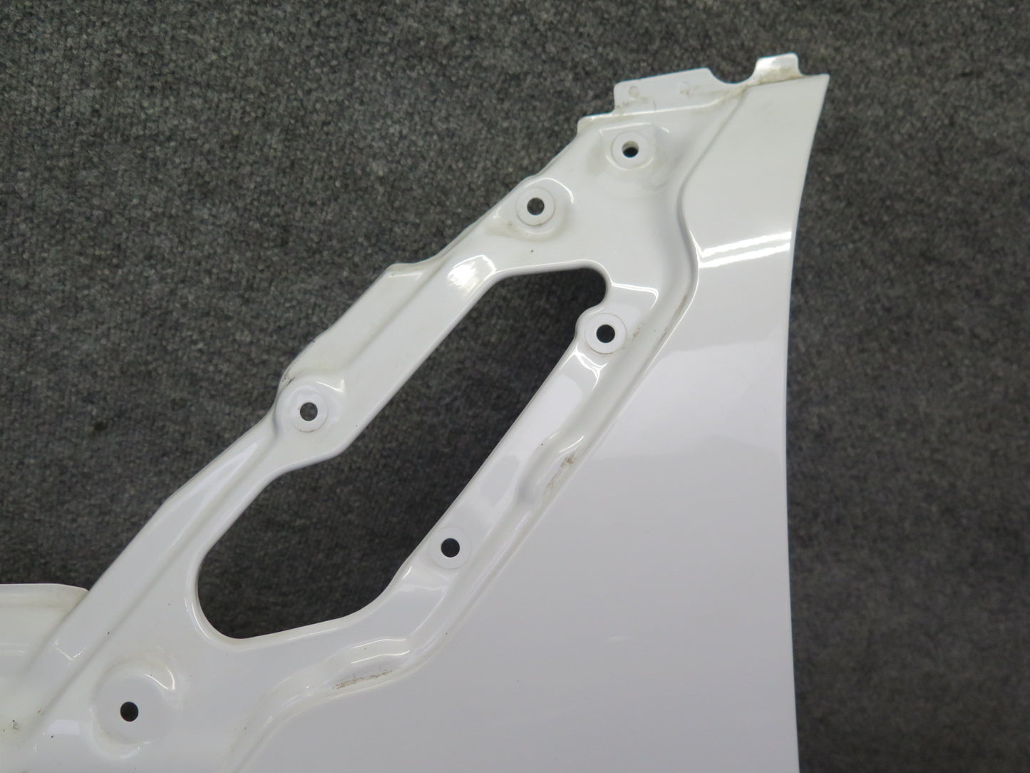 11-15 Mini Cooper R60 R61 Front Left Fender Shell Cover Panel Light White OEM