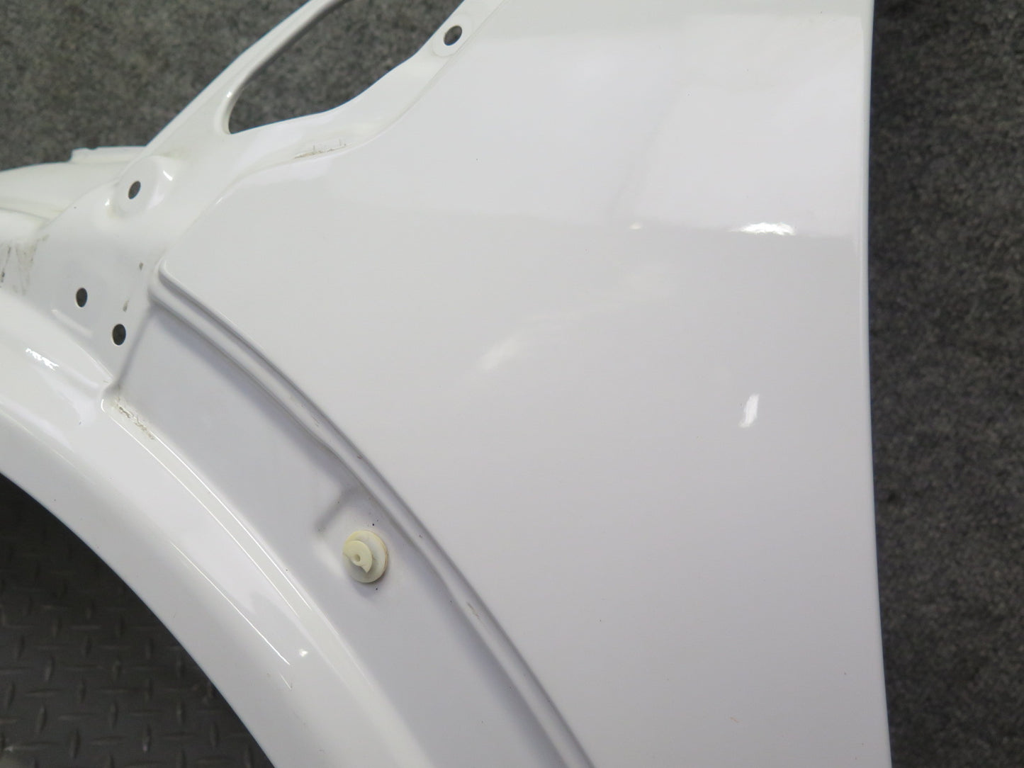 11-15 Mini Cooper R60 R61 Front Left Fender Shell Cover Panel Light White OEM