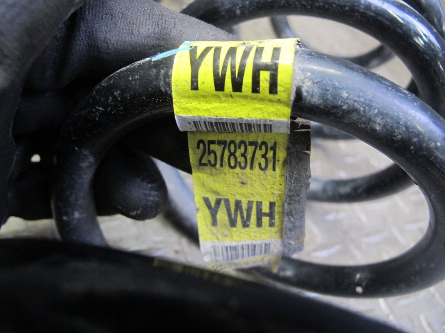 2007-2014 Cadillac Escalade AWD Rear Left & Right Coil Spring Set of 2