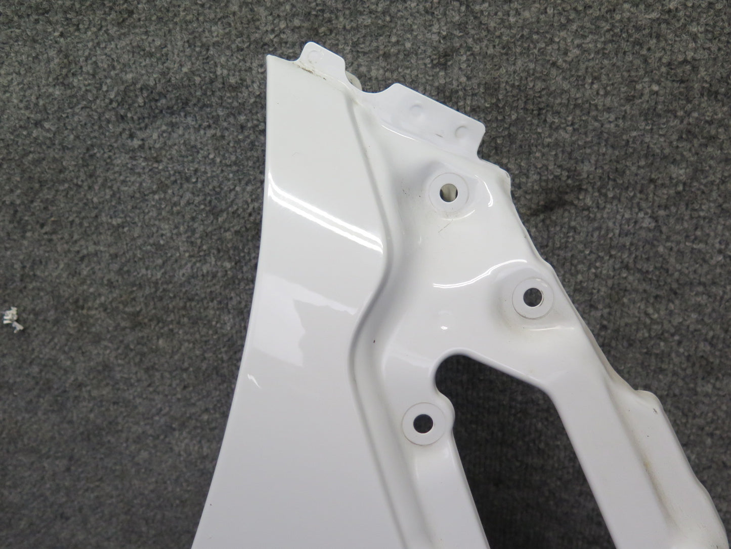 11-15 Mini Cooper R60 R61 Front Right Fender Shell Cover Panel Light White OEM