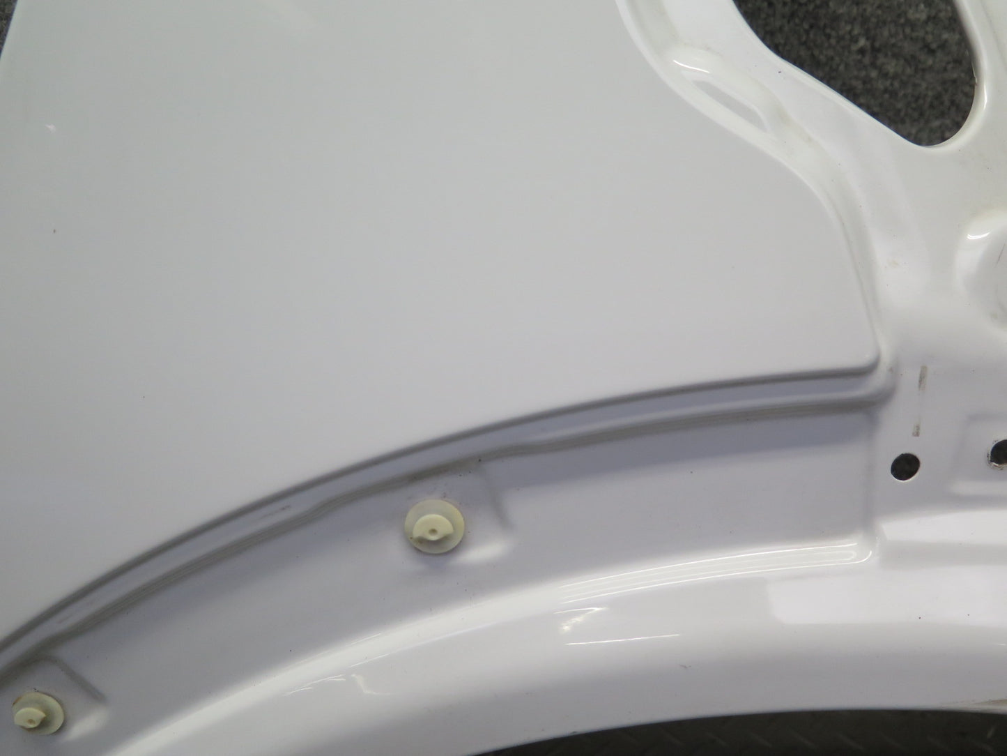 11-15 Mini Cooper R60 R61 Front Right Fender Shell Cover Panel Light White OEM