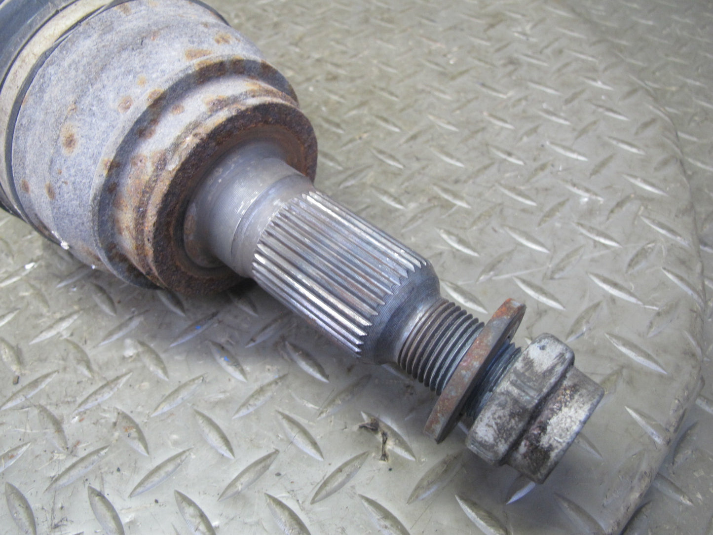 2007-2014 Cadillac Escalade AWD Front Right Suspension Axle Shaft OEM