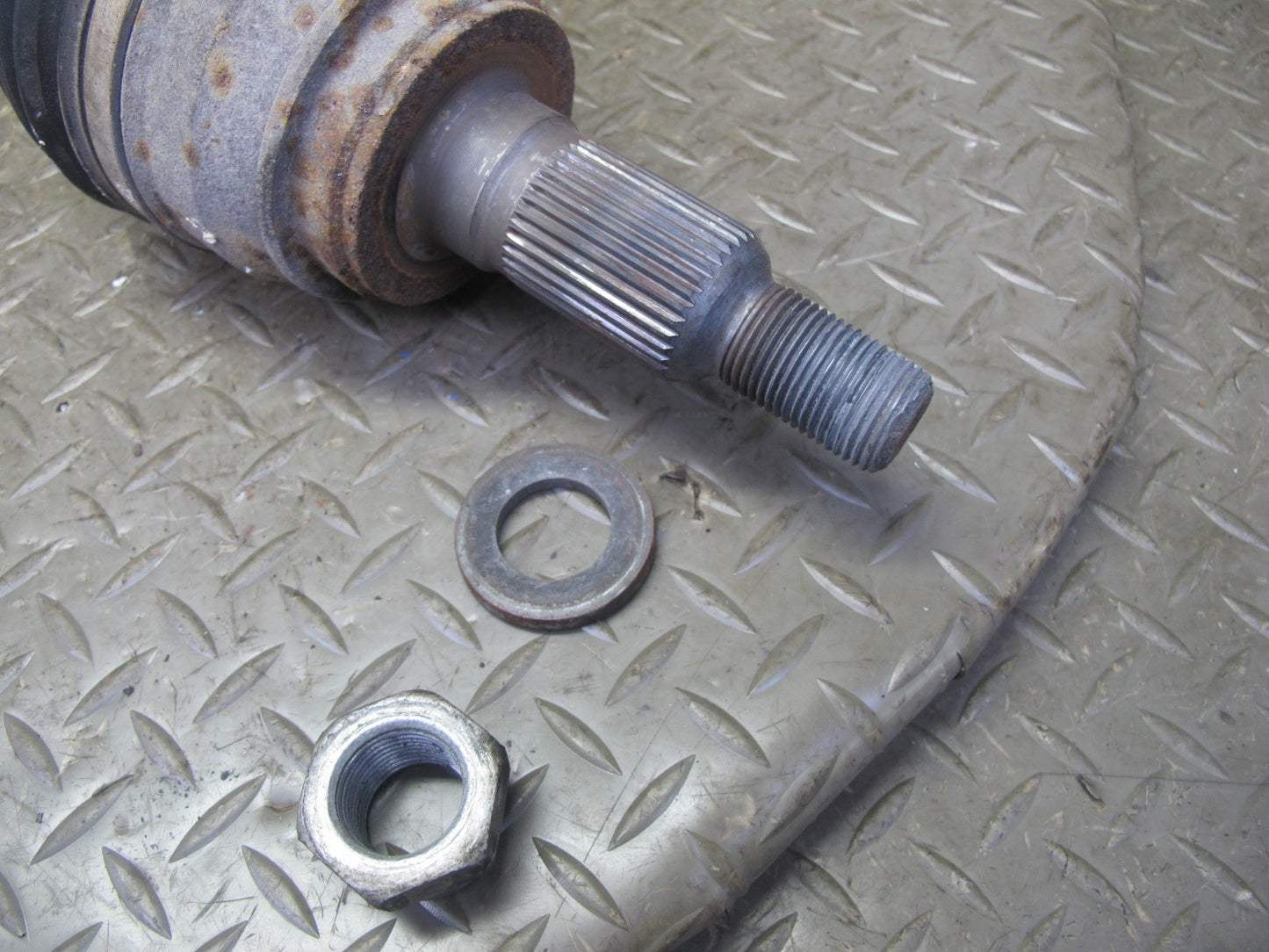 2007-2014 Cadillac Escalade AWD Front Right Suspension Axle Shaft OEM