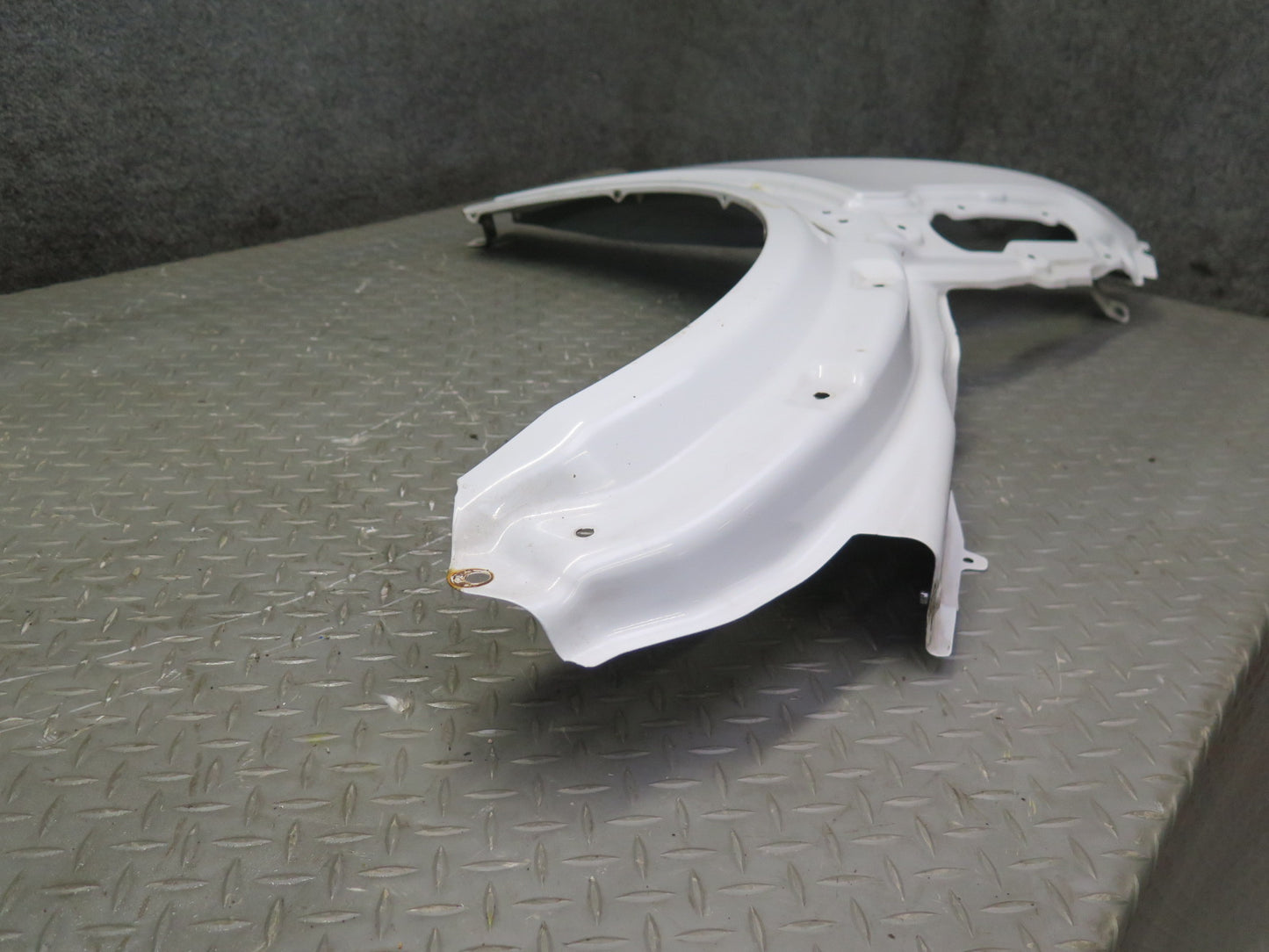 11-15 Mini Cooper R60 R61 Front Right Fender Shell Cover Panel Light White OEM