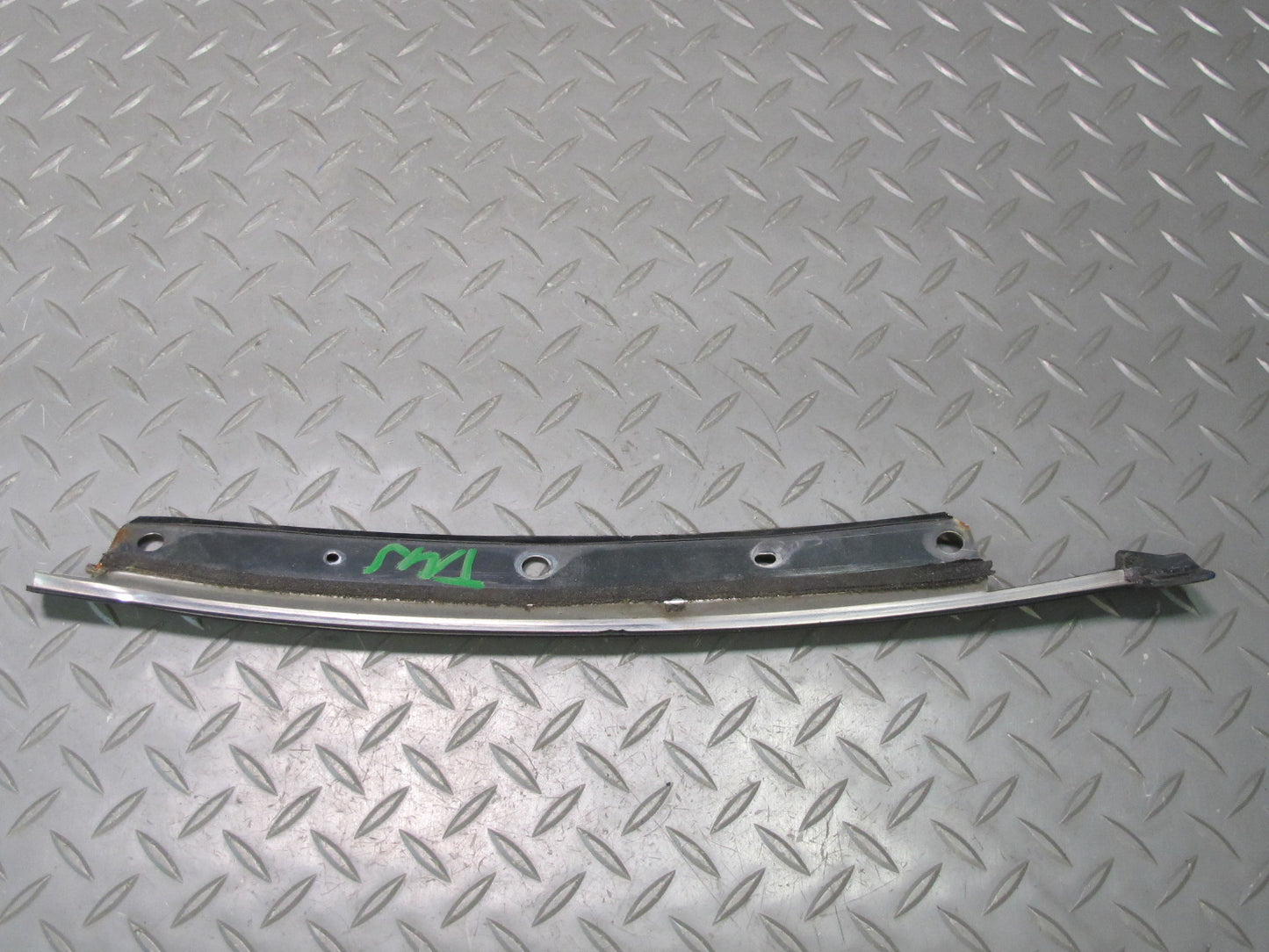 85-89 Toyota MR2 AW15 Left & Right B Pillar Quarter Window Trim Molding Set OEM