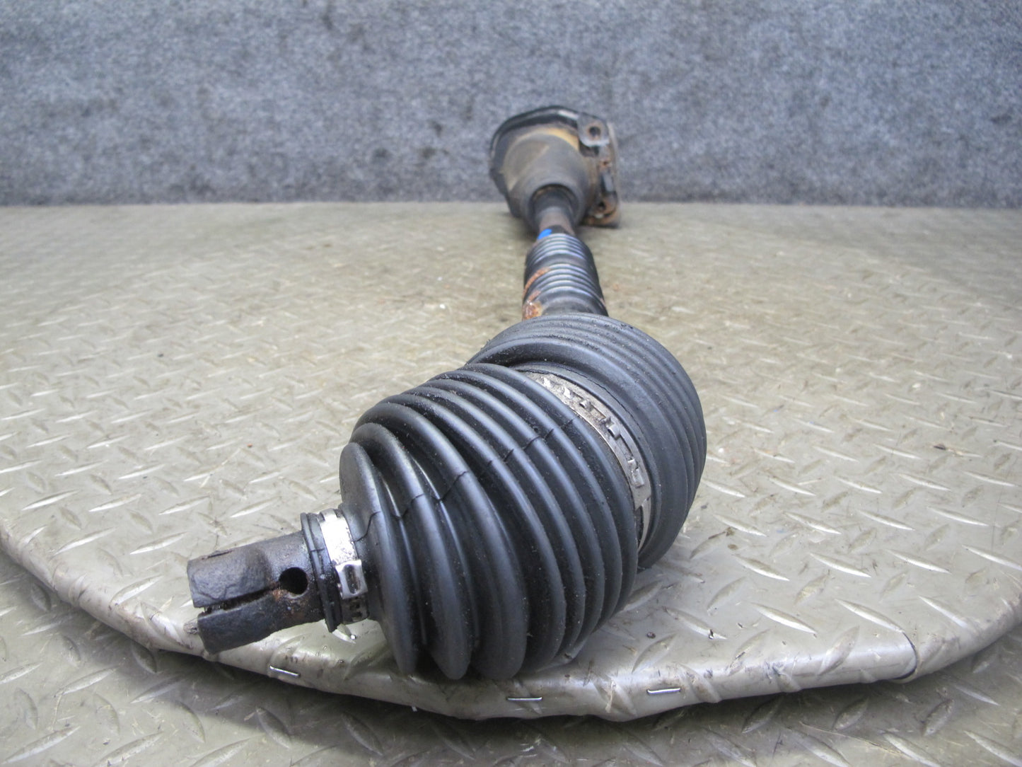 2007-2014 Cadillac Escalade Steering Column U Joint Linkage Shaft