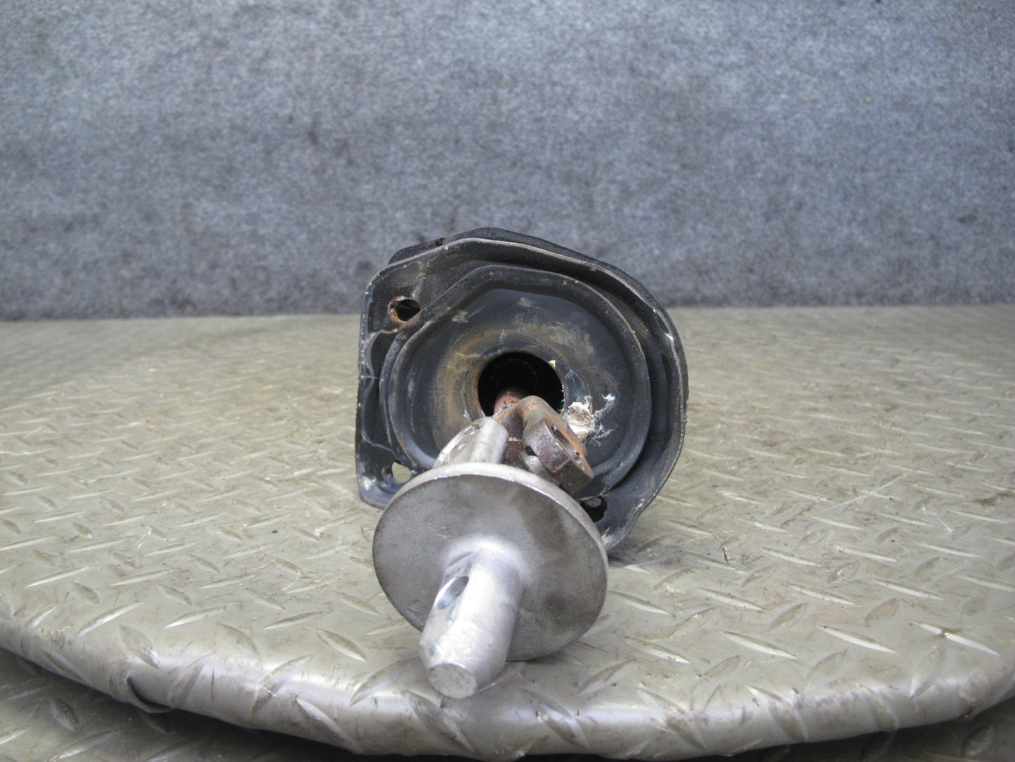 2007-2014 Cadillac Escalade Steering Column U Joint Linkage Shaft