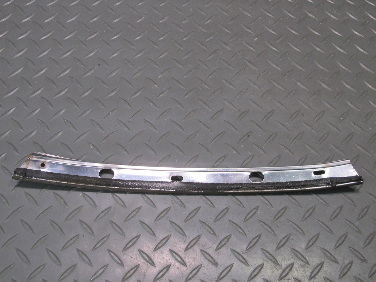 85-89 Toyota MR2 AW15 Left & Right B Pillar Quarter Window Trim Molding Set OEM