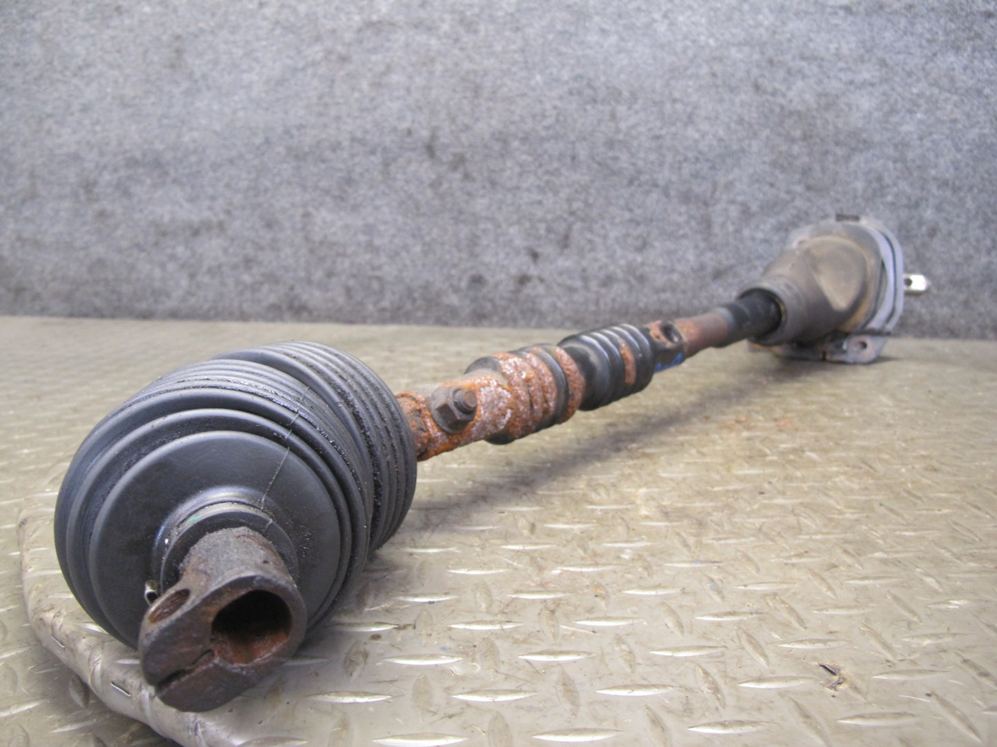 2007-2014 Cadillac Escalade Steering Column U Joint Linkage Shaft