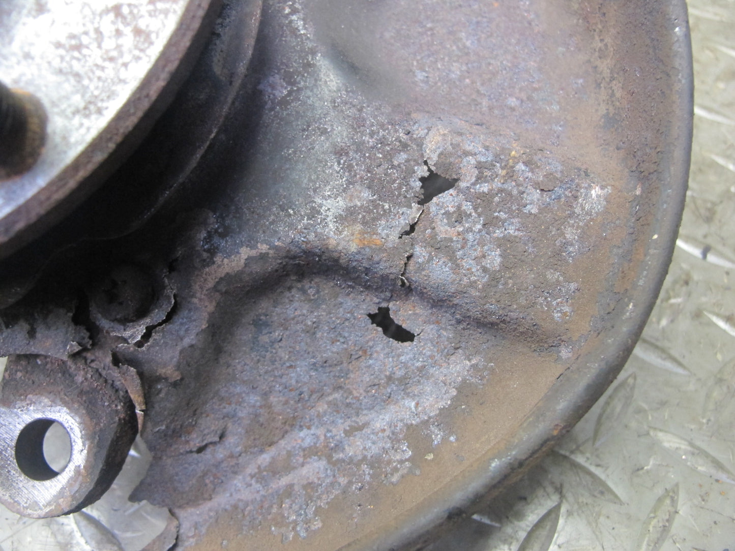 87-89 Toyota MR2 AW15 Rear Left Spindle Knuckle Wheel Hub Bearing OEM