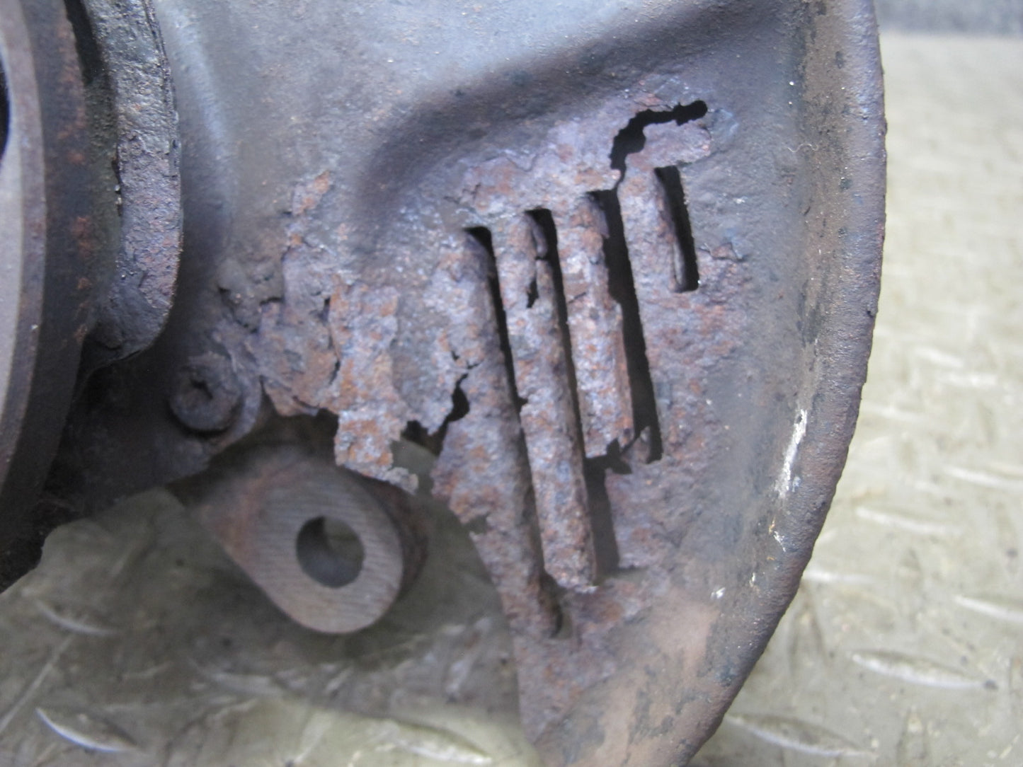 87-89 Toyota MR2 AW15 Front Left Spindle Knuckle Wheel Hub Bearing OEM