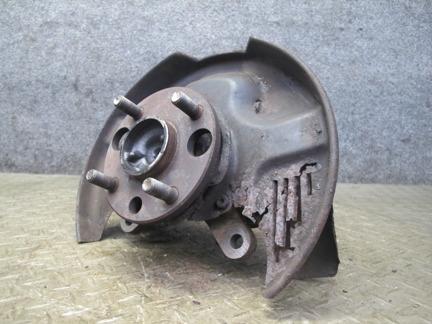 87-89 Toyota MR2 AW15 Front Left Spindle Knuckle Wheel Hub Bearing OEM