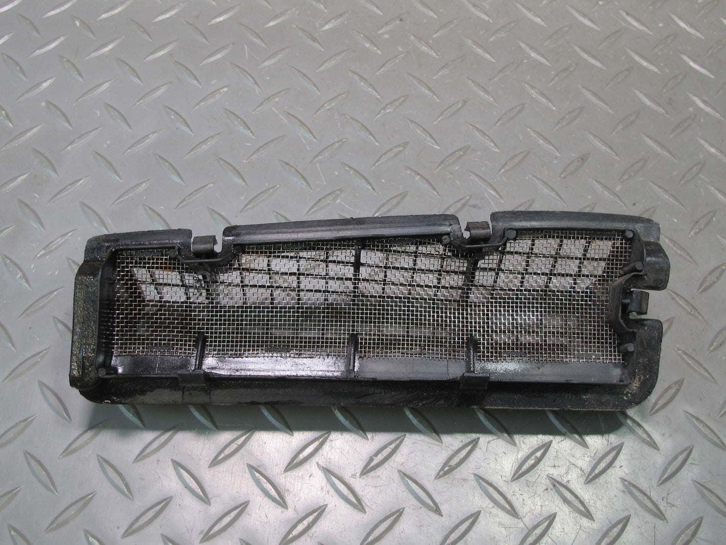 85-89 Toyota MR2 AW15 Set of 2 Front Windshield Cowl Vent Grille Cover OEM