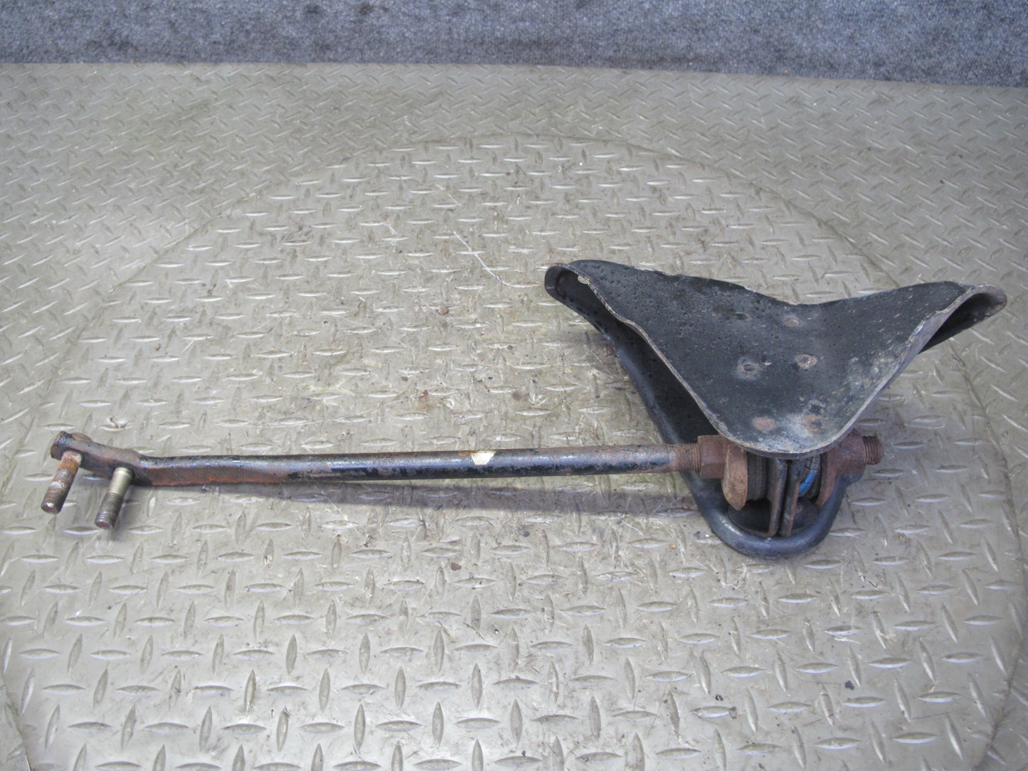 85-89 Toyota MR2 AW15 Front Left Suspension Lower Control Arm Strut Rod Set OEM