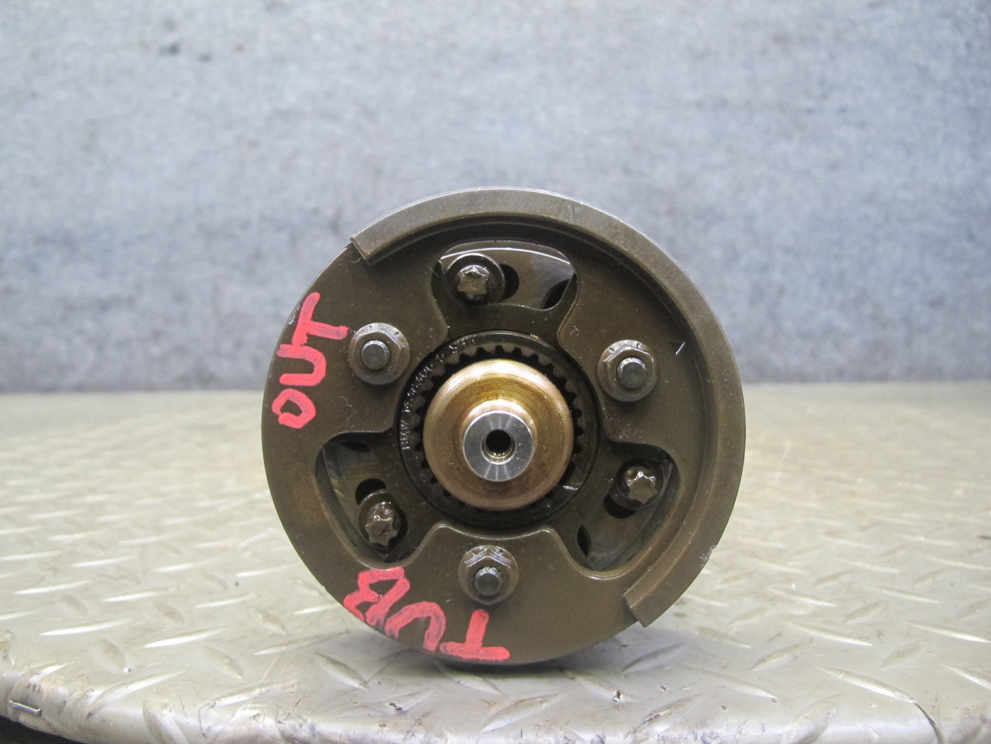 01-06 BMW E46 325CI 330CI M54 M56 RWD Engine Exhaust Camshaft w Bearing 104K OEM