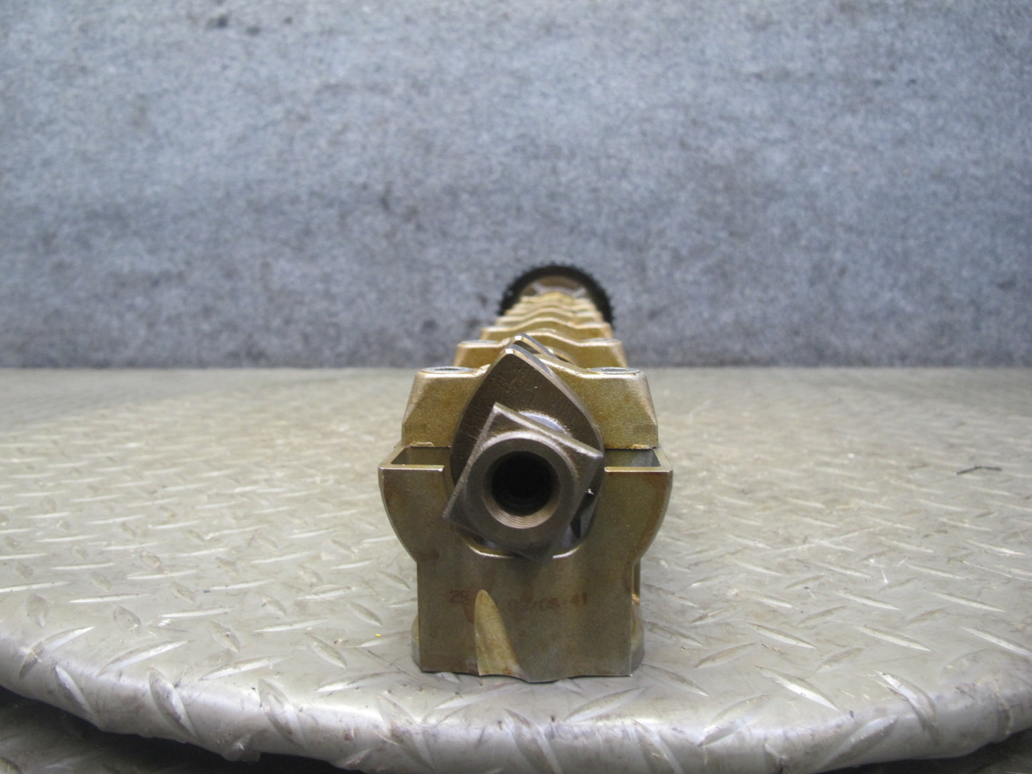 01-06 BMW E46 325CI 330CI M54 M56 RWD Engine Exhaust Camshaft w Bearing 104K OEM