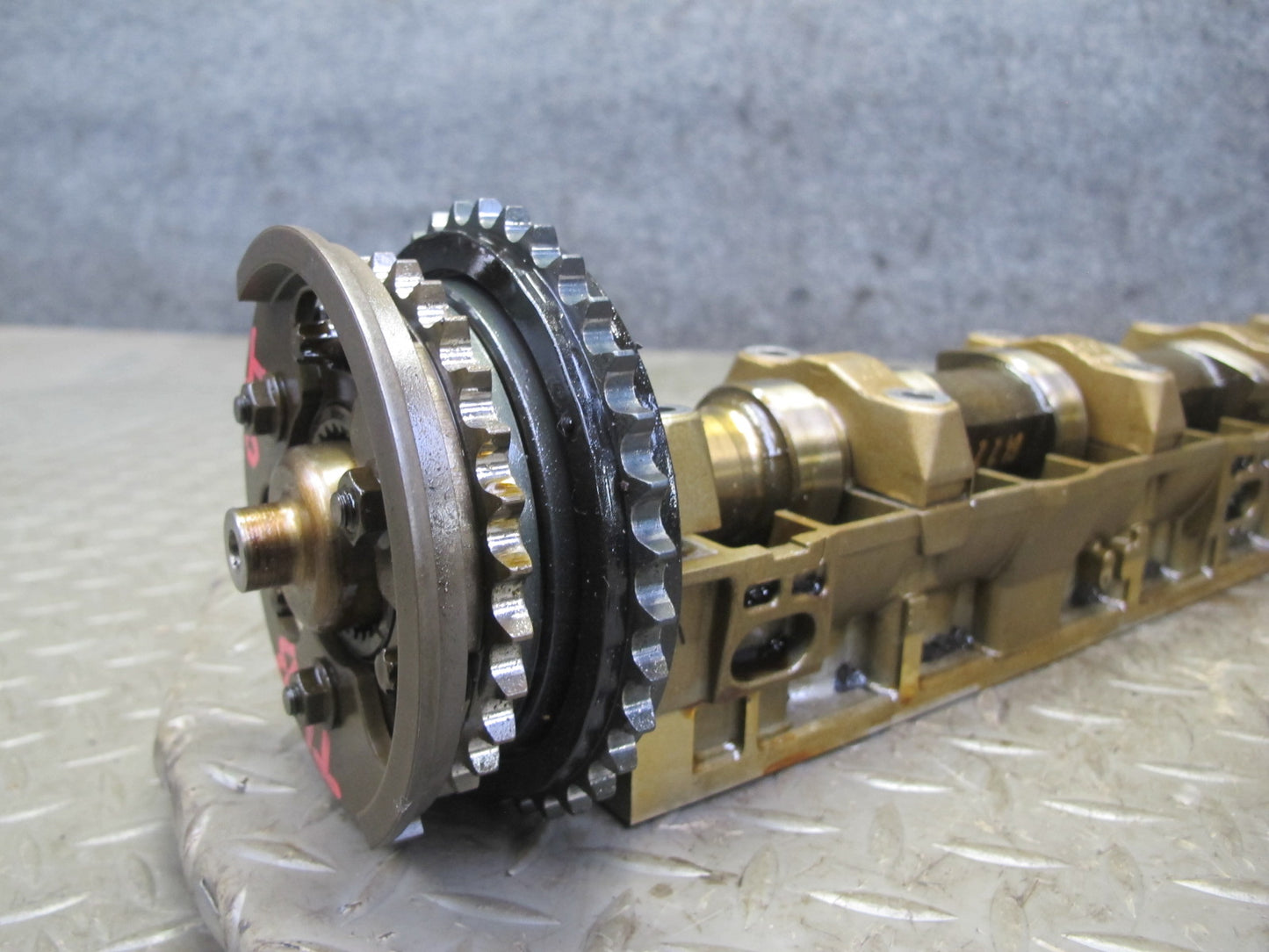 01-06 BMW E46 325CI 330CI M54 M56 RWD Engine Exhaust Camshaft w Bearing 104K OEM