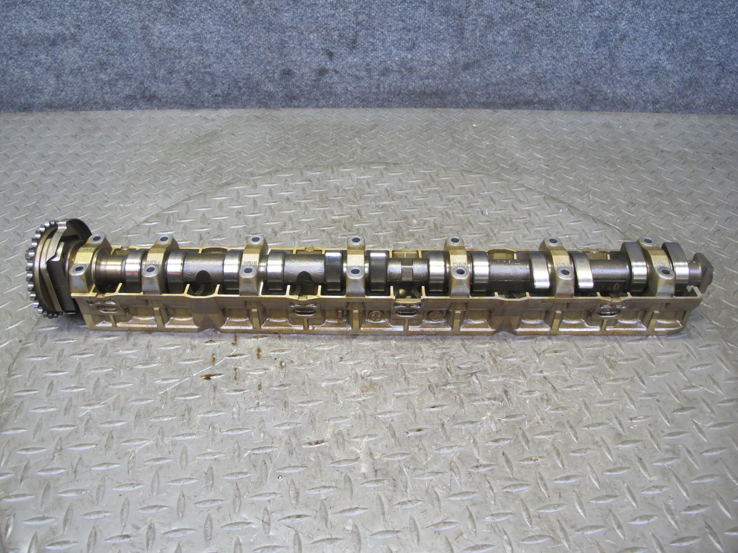 01-06 BMW E46 330CI M54 RWD Engine Inlet Camshaft w Bearing & Cover 104K OEM