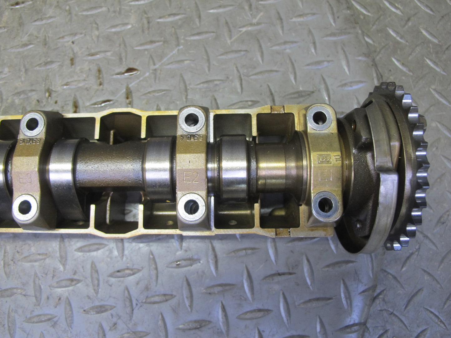 01-06 BMW E46 330CI M54 RWD Engine Inlet Camshaft w Bearing & Cover 104K OEM