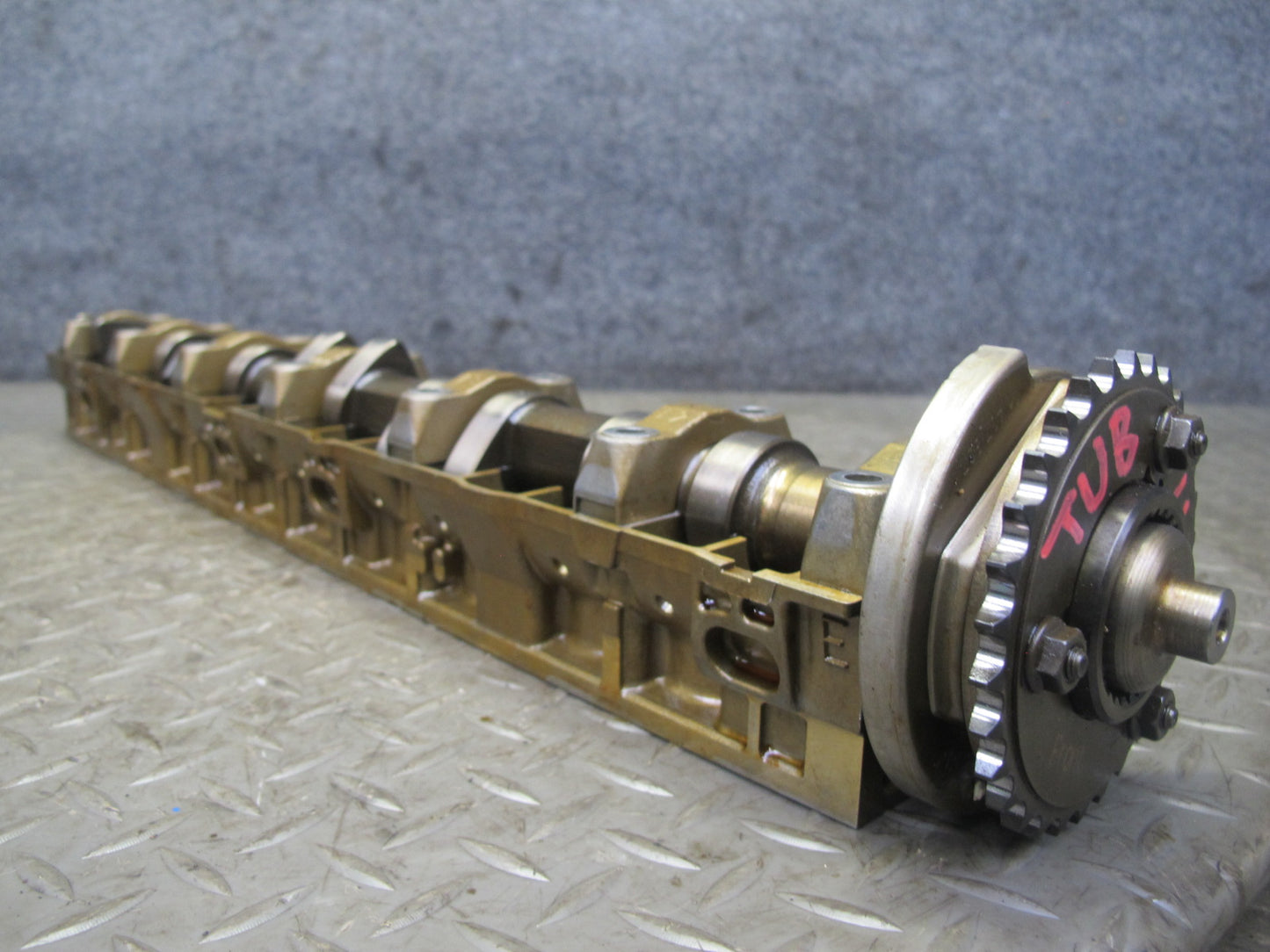 01-06 BMW E46 330CI M54 RWD Engine Inlet Camshaft w Bearing & Cover 104K OEM