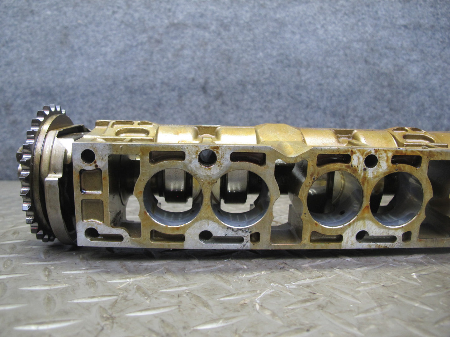 01-06 BMW E46 330CI M54 RWD Engine Inlet Camshaft w Bearing & Cover 104K OEM