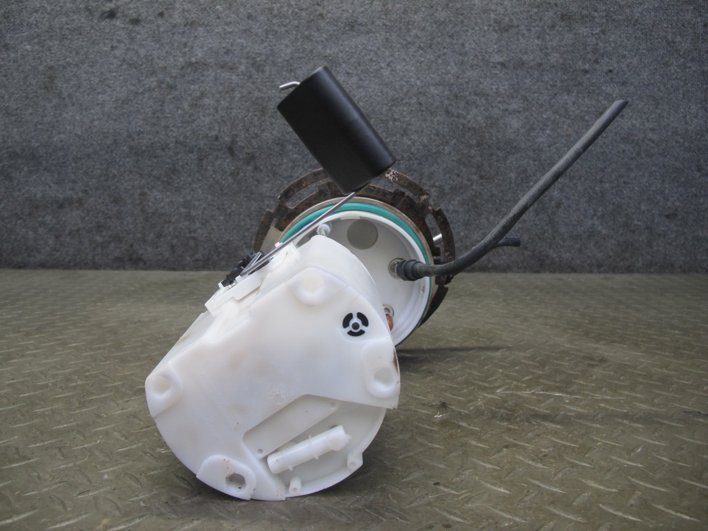 2009-2014 Cadillac Escalade Fuel Pump Level Sensor Assembly