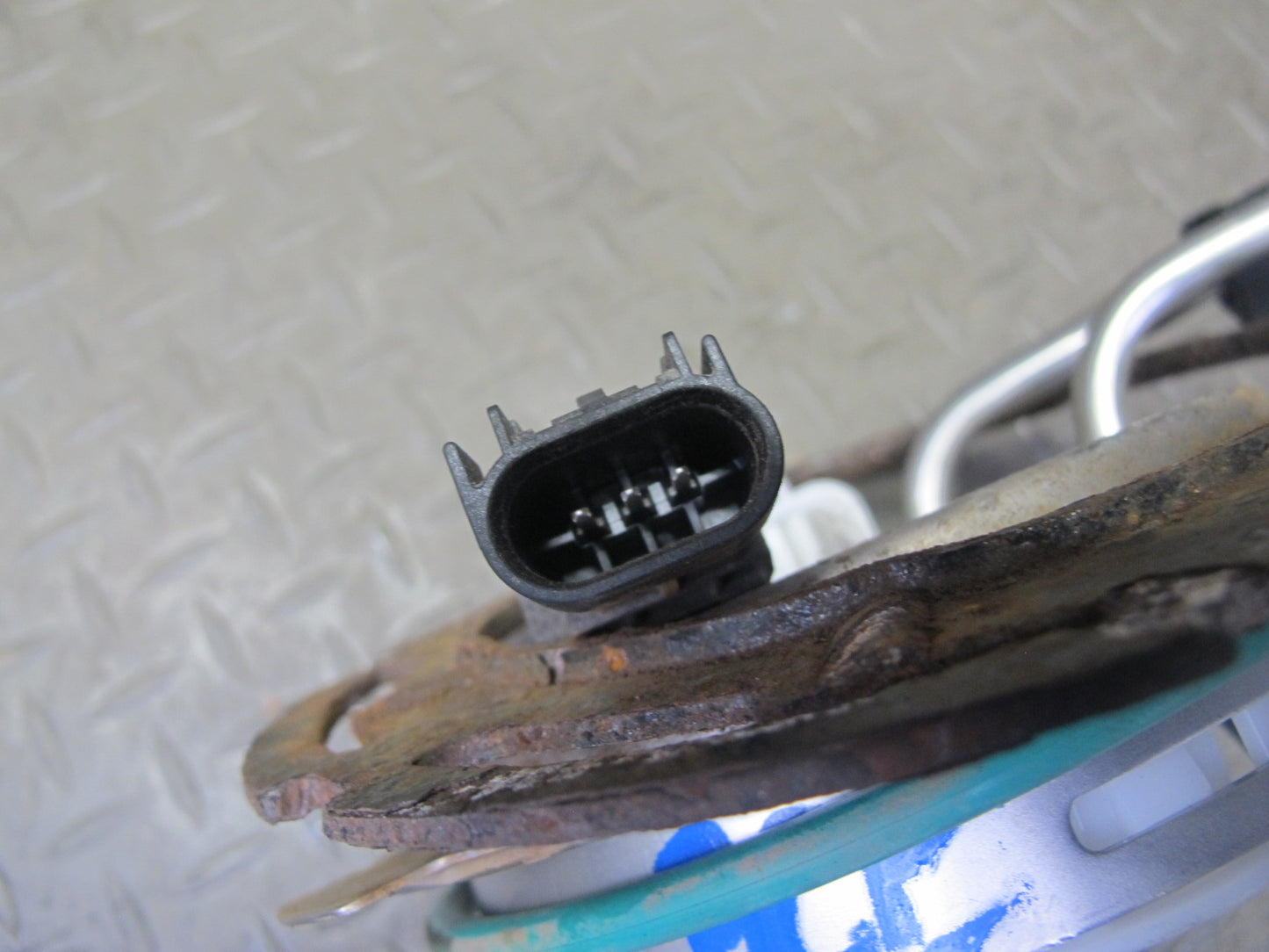 2009-2014 Cadillac Escalade Fuel Pump Level Sensor Assembly