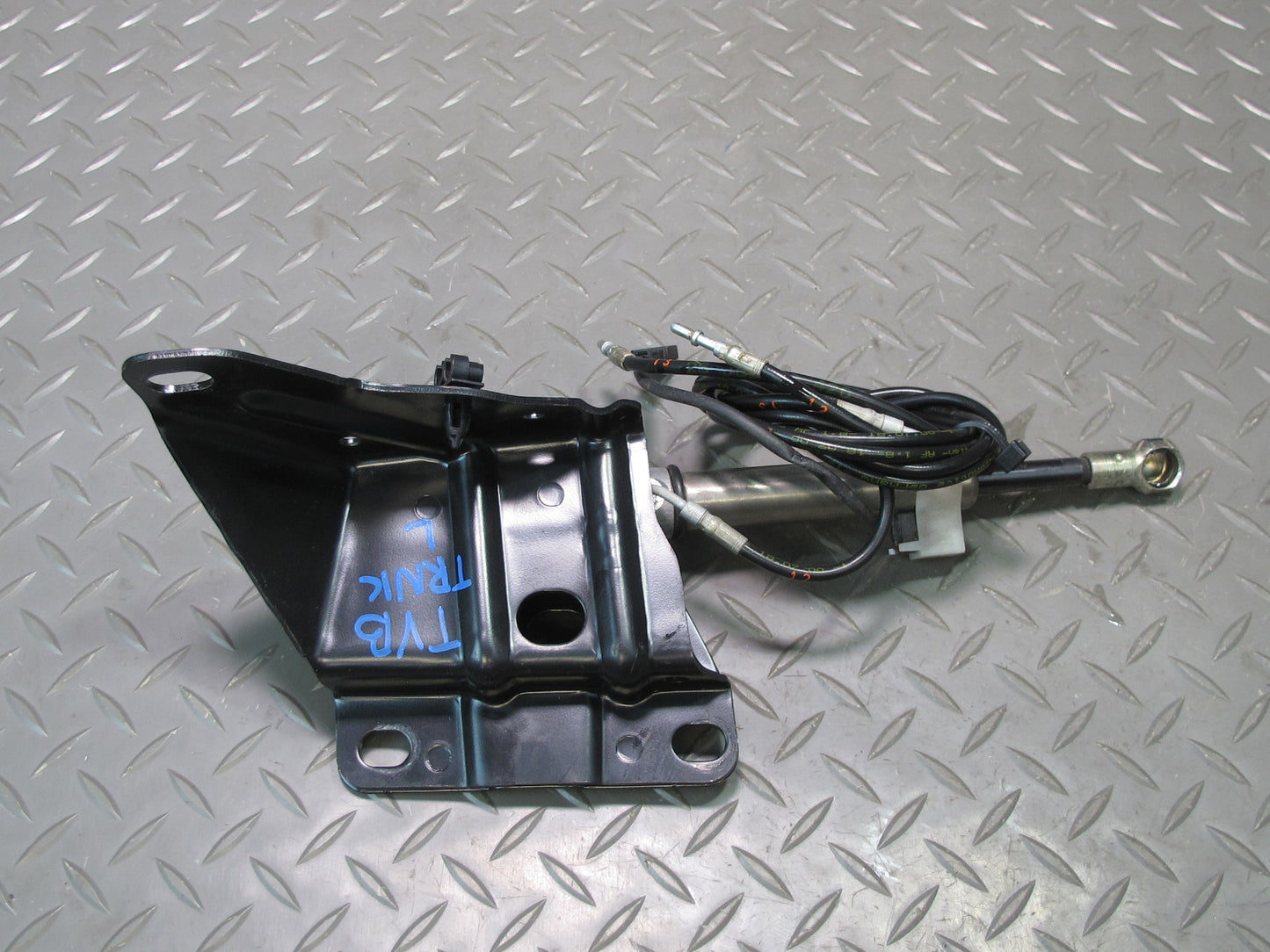 01-06 BMW E46 330Ci Conv Rear Left & Right TOP Hydraulic Cylinder w Pipe Set OEM