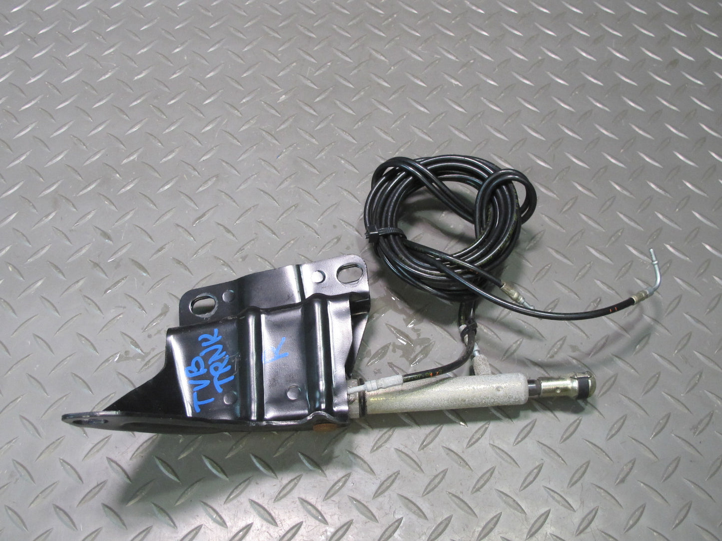 01-06 BMW E46 330Ci Conv Rear Left & Right TOP Hydraulic Cylinder w Pipe Set OEM