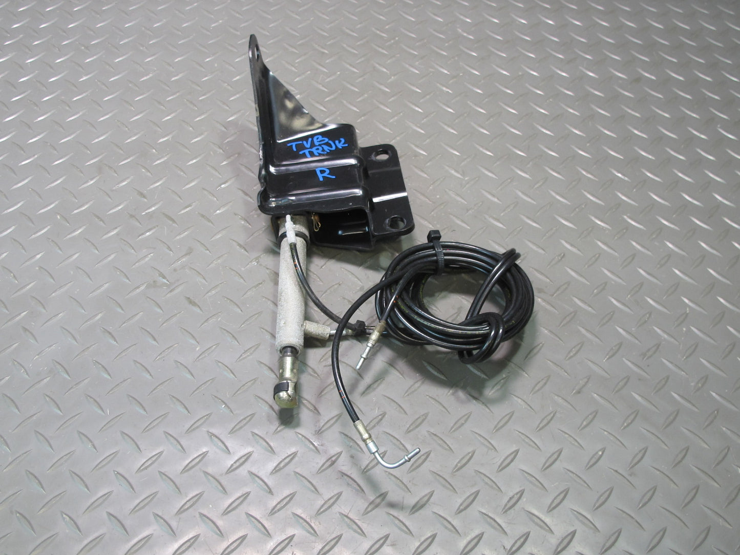01-06 BMW E46 330Ci Conv Rear Left & Right TOP Hydraulic Cylinder w Pipe Set OEM