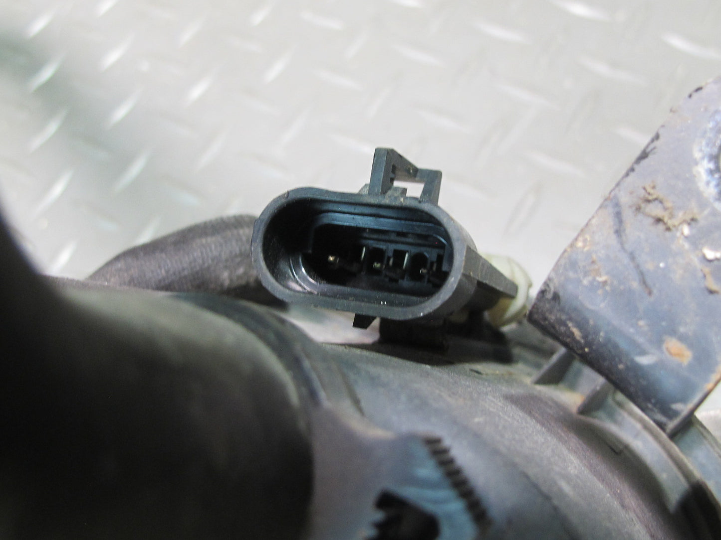 97-99 Chevrolet Corvette C5 Secondary Air Injection Smog Pump w Pipes OEM