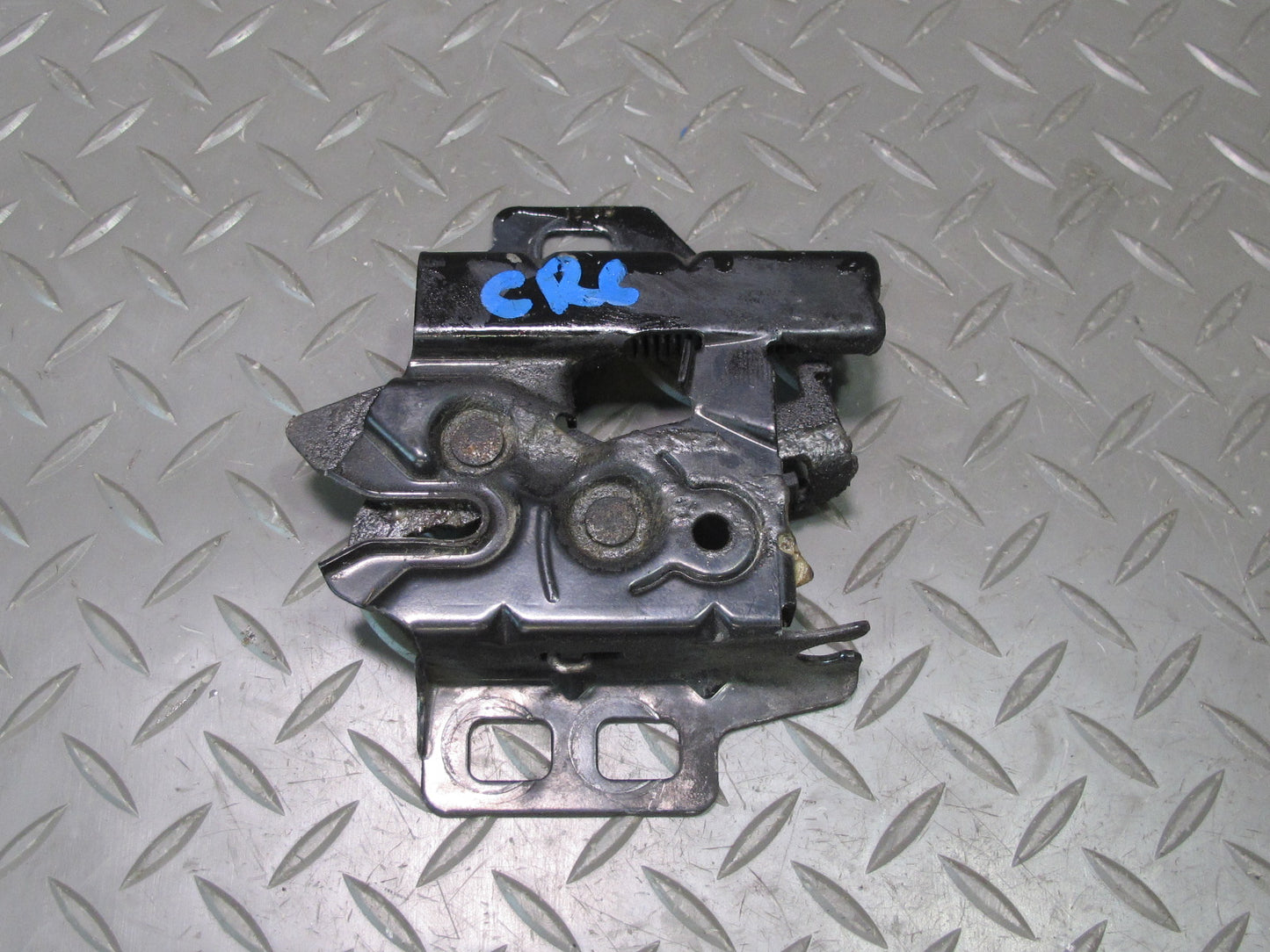 97-04 Chevrolet Corvette C5 Set of 2 Front Left Right Hood Lock Latch OEM