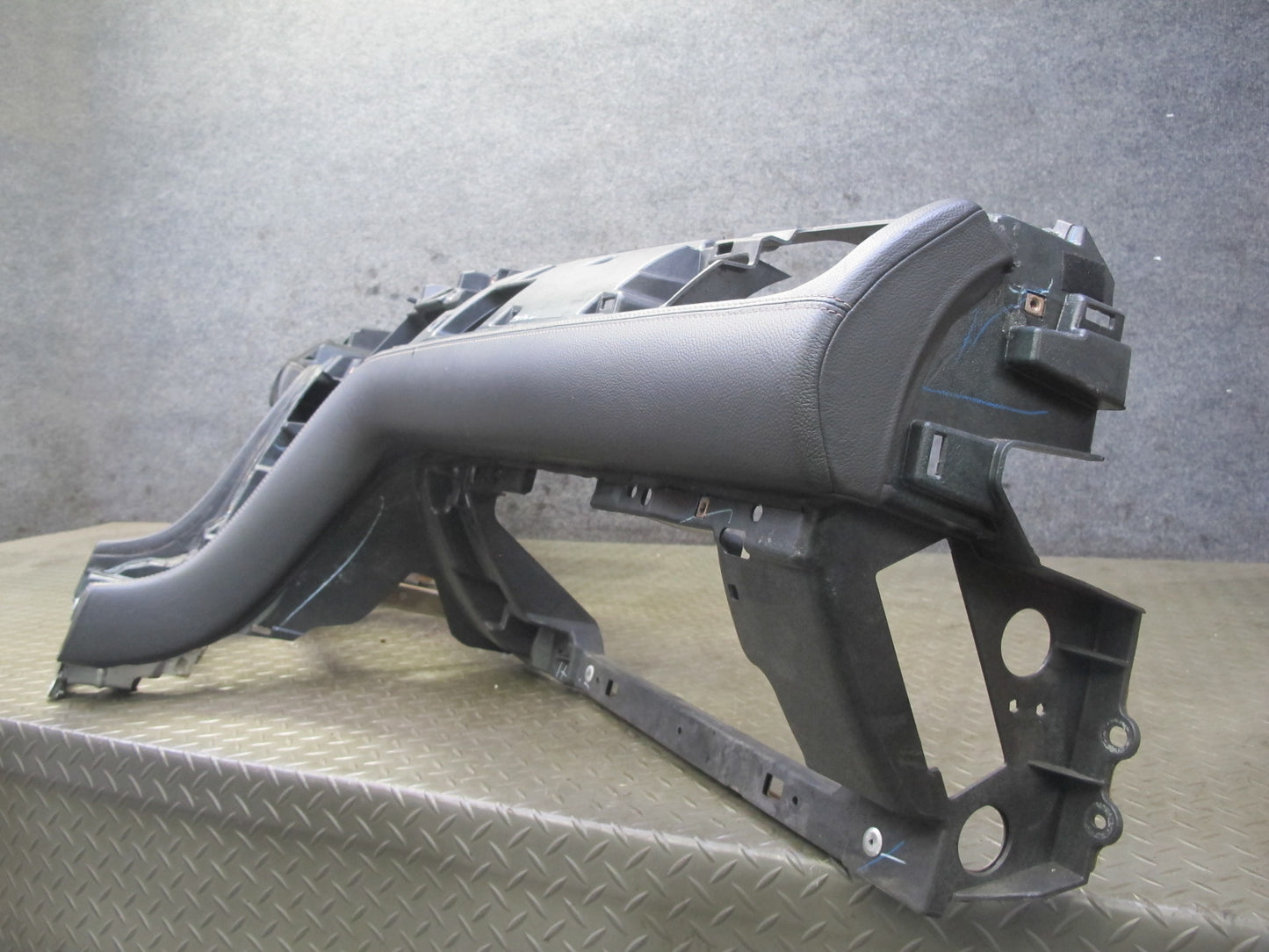 2012-2014 Cadillac Escalade Platinum Dash Instrument Panel Cover 22845823