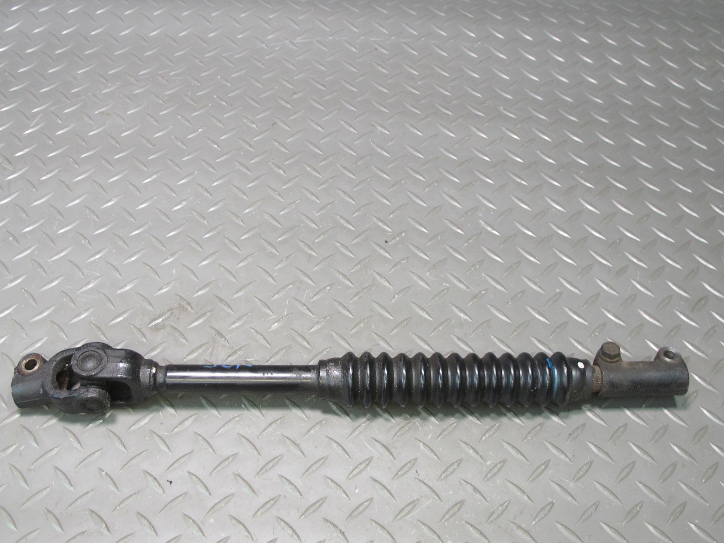 2003-2007 Lexus UZJ100L LX470 Steering U Joint Linkage Shaft Motor Boot Set